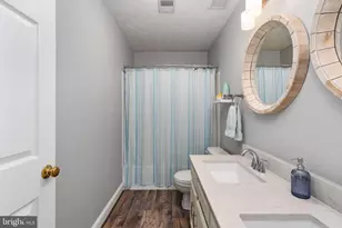 12035 Lake Newport Rd, Reston, VA 20194 - Photo 33