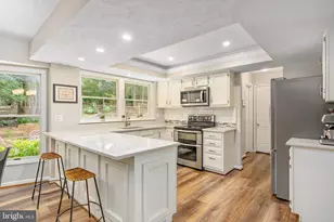 12035 Lake Newport Rd, Reston, VA 20194 - Photo 3