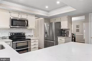 12035 Lake Newport Rd, Reston, VA 20194 - Photo 23