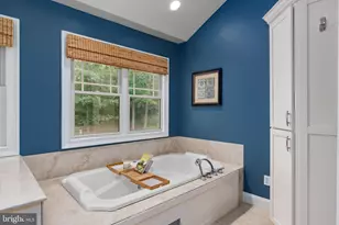 12035 Lake Newport Rd, Reston, VA 20194 - Photo 5