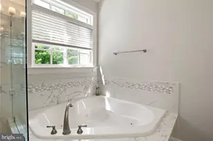 4395 Patriot Park Ct, Fairfax, VA 22030 - Photo 5
