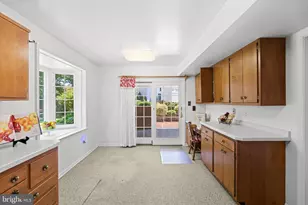 6703 Red Jacket Rd, Springfield, VA 22152 - Photo 13