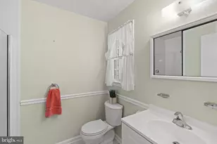 6703 Red Jacket Rd, Springfield, VA 22152 - Photo 19