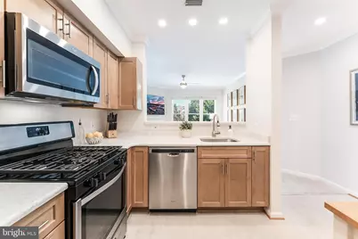 12915 Alton Square #306, Herndon, VA 20170 - Photo 9