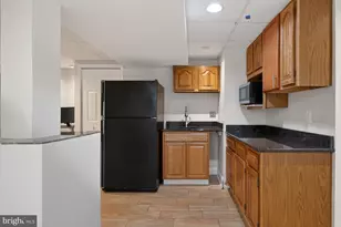 15218 Sovereign Pl, Chantilly, VA 20151 - Photo 31