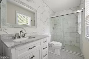 15218 Sovereign Pl, Chantilly, VA 20151 - Photo 39