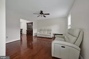 15218 Sovereign Pl, Chantilly, VA 20151 - Photo 23