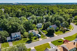 15218 Sovereign Pl, Chantilly, VA 20151 - Photo 11