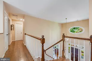 2028 Spring Branch Dr, Vienna, VA 22181 - Photo 31