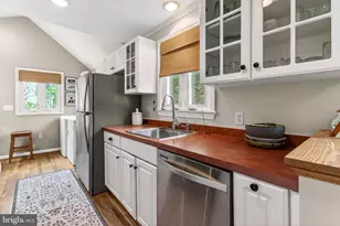 3304 Slade Run Dr, Falls Church, VA 22042 - Photo 15