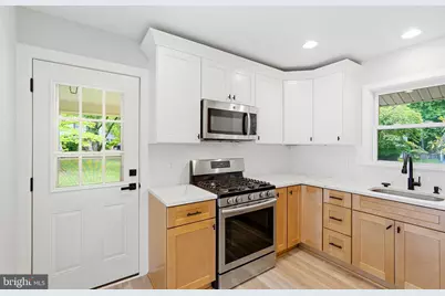 8416 Danford Court, Springfield, VA 22152 - Photo 11