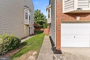 4619 Deerwatch Dr, Chantilly, VA 20151 - Photo 3