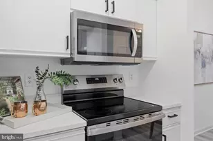 12212 Fort Buffalo Cir, Fairfax, VA 22033 - Photo 15