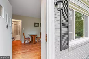 12131 Waples Mill Rd, Oakton, VA 22124 - Photo 3
