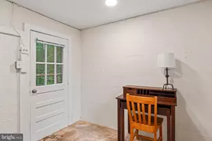 12131 Waples Mill Rd, Oakton, VA 22124 - Photo 19