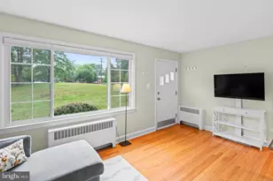 12131 Waples Mill Rd, Oakton, VA 22124 - Photo 5