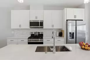 7356 Blade Dr, Falls Church, VA 22042 - Photo 7