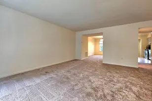 4802 Treasure Ct, Fairfax, VA 22032 - Photo 3