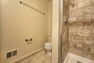 4802 Treasure Ct, Fairfax, VA 22032 - Photo 17