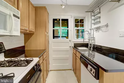 5926 Edgehill Court, Alexandria, VA 22303 - Photo 11
