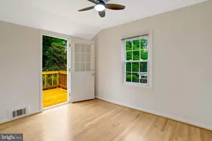 5926 Edgehill Ct, Alexandria, VA 22303 - Photo 17