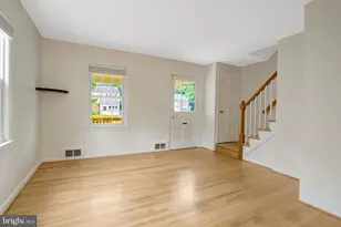 5926 Edgehill Ct, Alexandria, VA 22303 - Photo 5