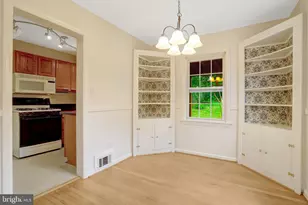 5926 Edgehill Ct, Alexandria, VA 22303 - Photo 9