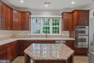 700 Park Street SE, Vienna, VA 22180 - Photo 15