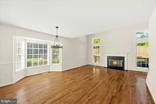 7928 Gambrill Ct, Springfield, VA 22153 - Photo 9