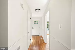 7928 Gambrill Ct, Springfield, VA 22153 - Photo 3