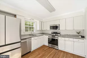 7928 Gambrill Ct, Springfield, VA 22153 - Photo 5
