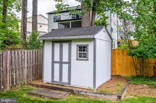 916 Desale St SW, Vienna, VA 22180 - Photo 81