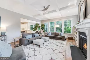 916 Desale St SW, Vienna, VA 22180 - Photo 17