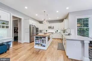 916 Desale St SW, Vienna, VA 22180 - Photo 19