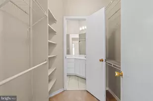 12151 Penderview Ln, Fairfax, VA 22033 - Photo 17