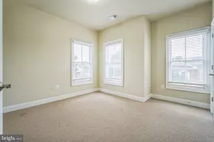 7000 Eastern Red Cedar Ln, McLean, VA 22101 - Photo 21