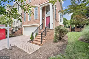 7000 Eastern Red Cedar Ln, McLean, VA 22101 - Photo 3