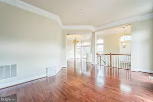 7000 Eastern Red Cedar Ln, McLean, VA 22101 - Photo 7
