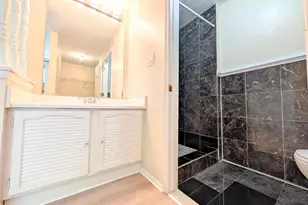 7993 Tyson Oaks Cir, Vienna, VA 22182 - Photo 21
