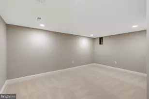7373 Silver Pine Dr, Springfield, VA 22153 - Photo 49