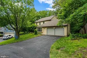 7373 Silver Pine Dr, Springfield, VA 22153 - Photo 3