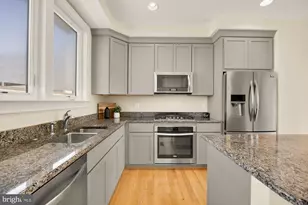 8331 Looking Glass Way, Fairfax, VA 22031 - Photo 13