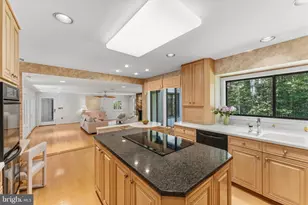 8000 Seven Hills Ct, Clifton, VA 20124 - Photo 13