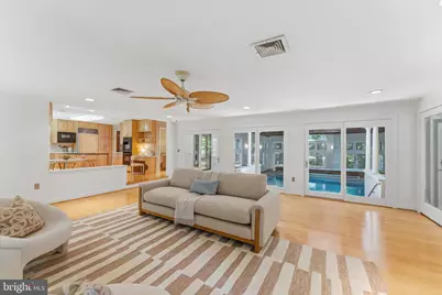 8000 Seven Hills Court, Clifton, VA 20124 - Photo 9