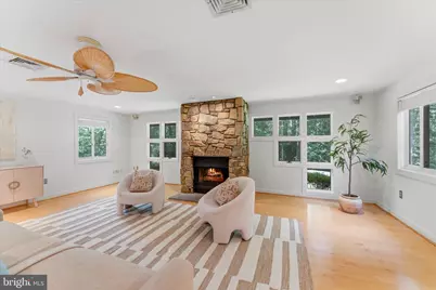 8000 Seven Hills Court, Clifton, VA 20124 - Photo 7