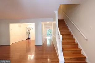 2184 Pond View Ct, Reston, VA 20191 - Photo 3