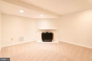 2184 Pond View Ct, Reston, VA 20191 - Photo 31