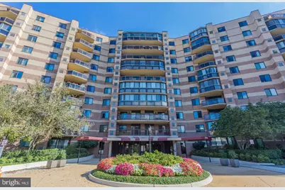 8360 Greensboro Drive #207, McLean, VA 22102 - Photo 17