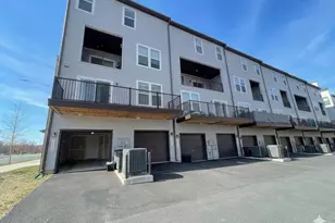 13502 Sayward Blvd, Herndon, VA 20171 - Photo 11
