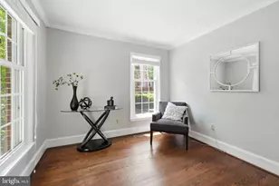 7348 Lewinsville Square Pl, McLean, VA 22101 - Photo 13